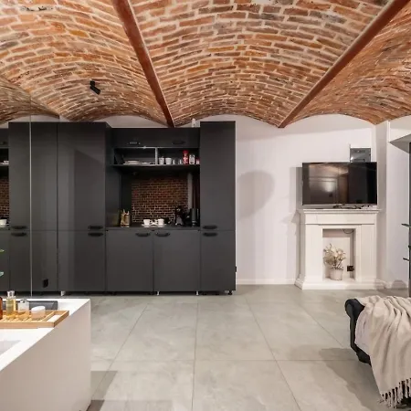 Center Jacuzzi Loft - Homfi Collection Apartman *